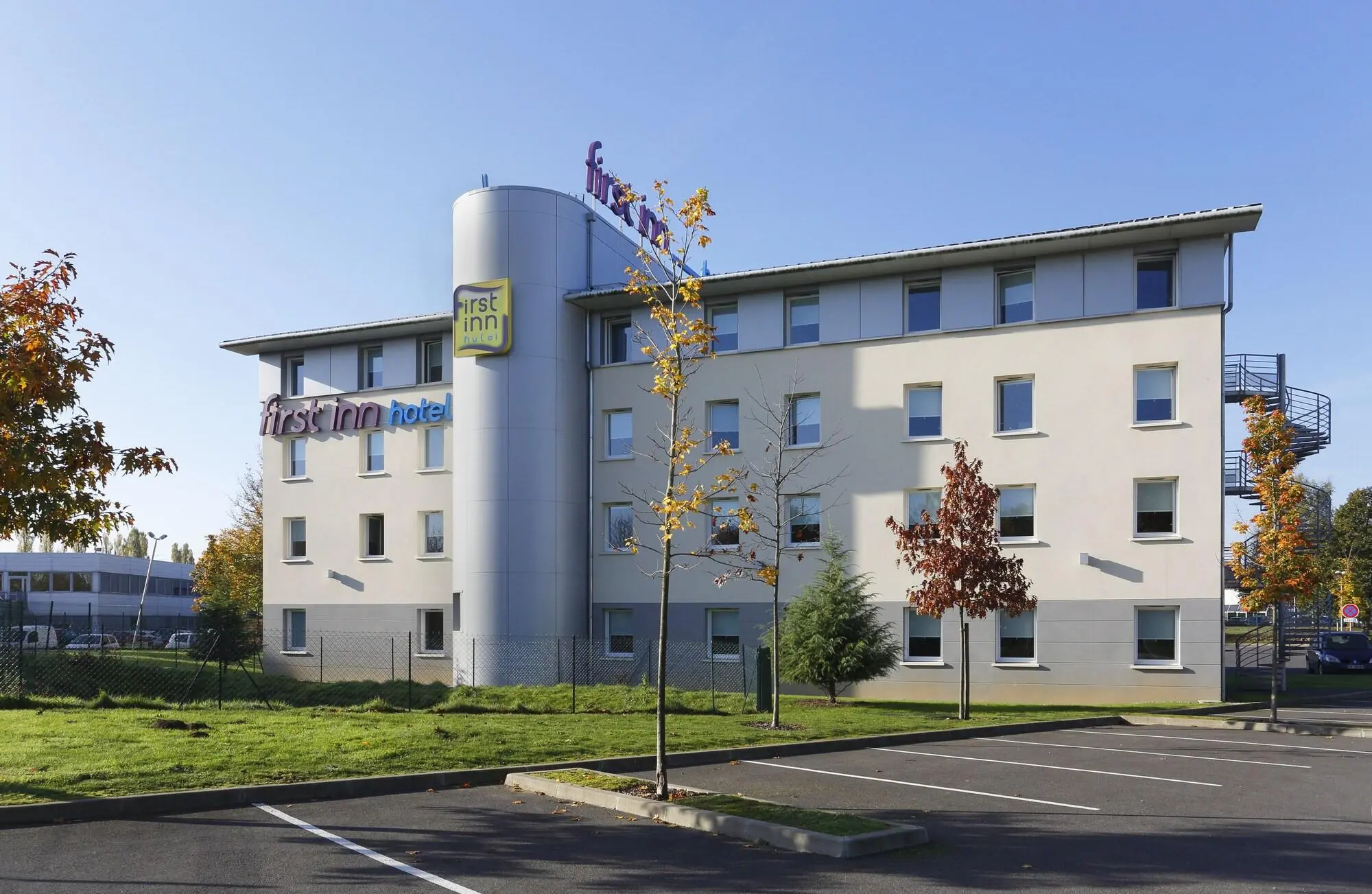 First Inn Hotel Les Ulis, General view