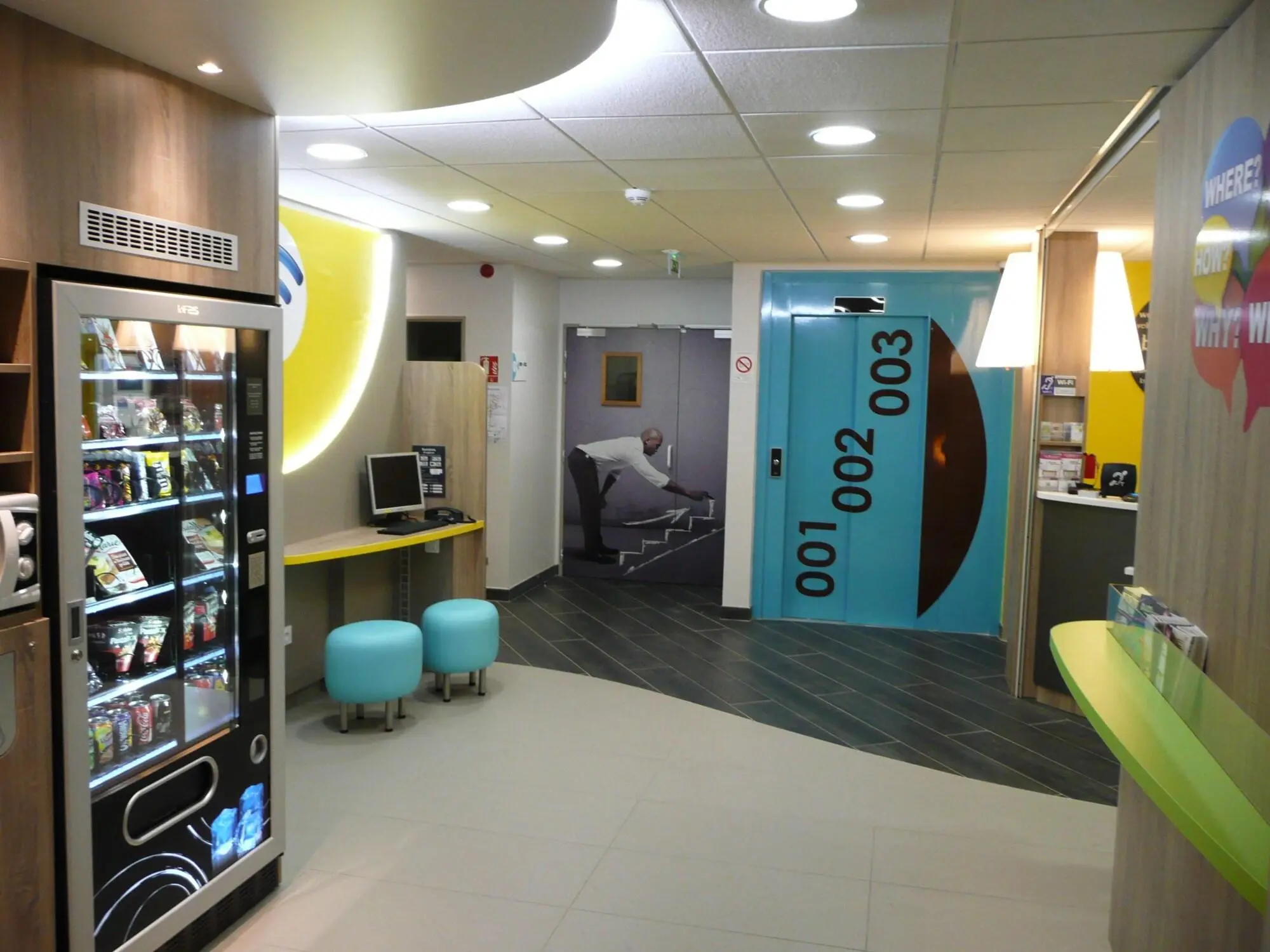 First Inn Hotel Les Ulis, Sports and Entertainment