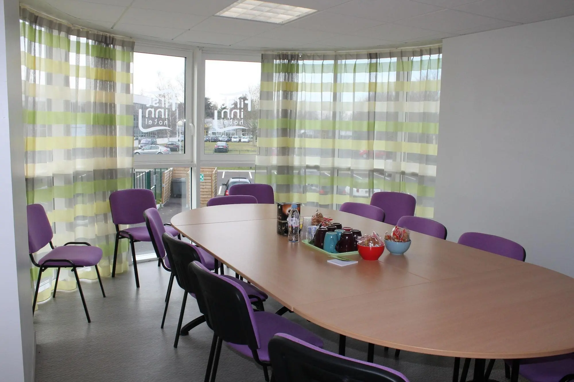 First Inn Hotel Les Ulis, Conferences