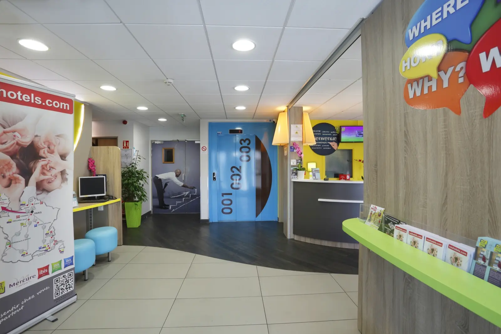 First Inn Hotel Les Ulis, Lobby