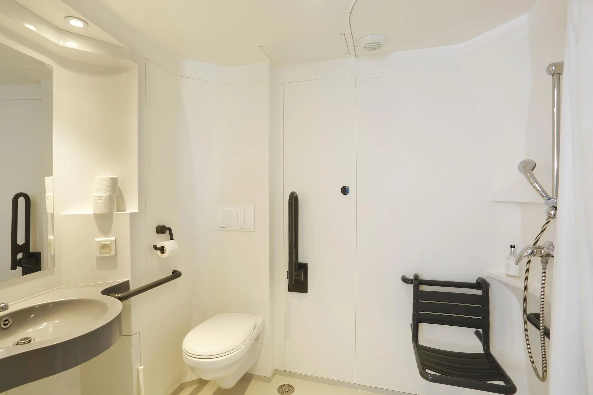 First Inn Hotel Les Ulis, Room