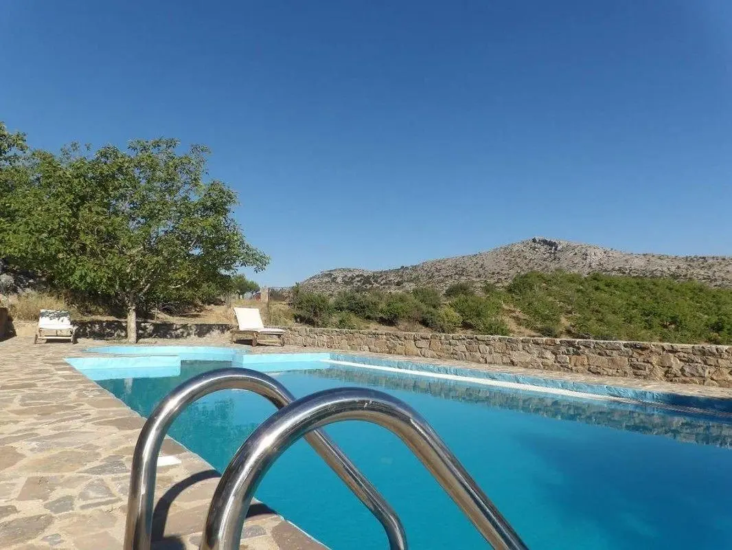 Arodamos Traditional Houses, Sports and Entertainment