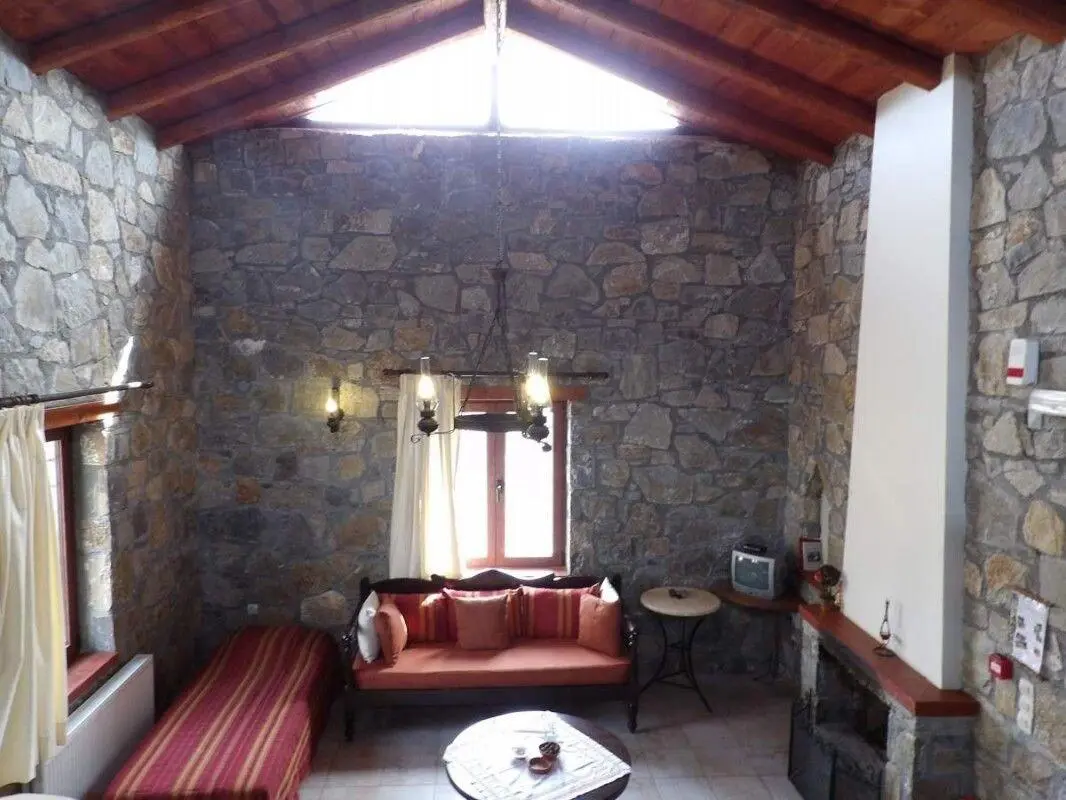 Arodamos Traditional Houses, Room