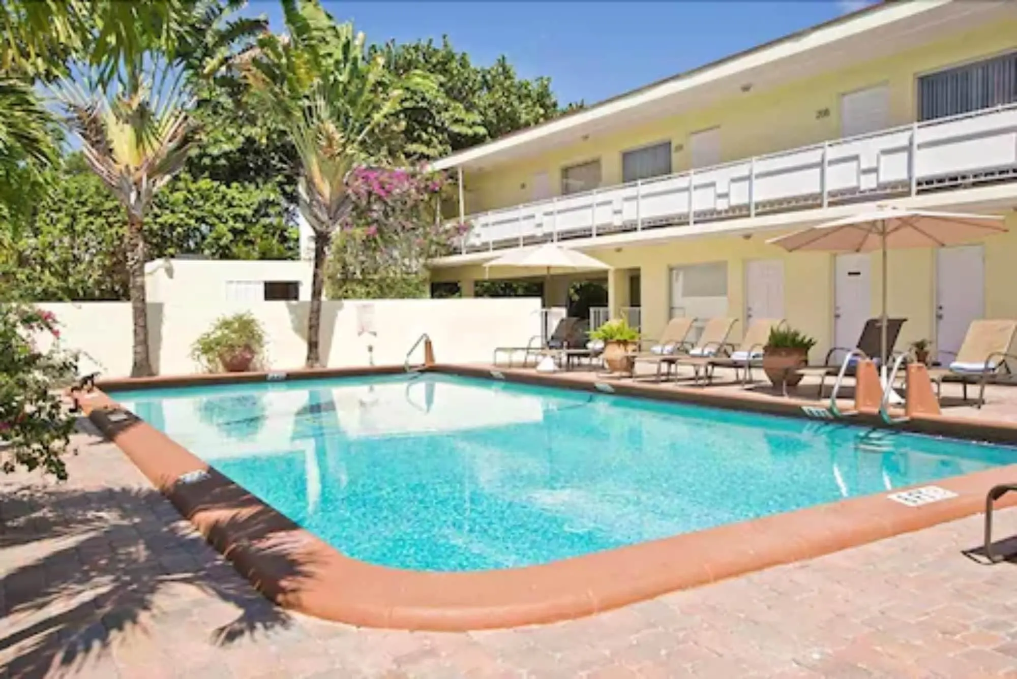 Ocean Lodge, Sports and Entertainment