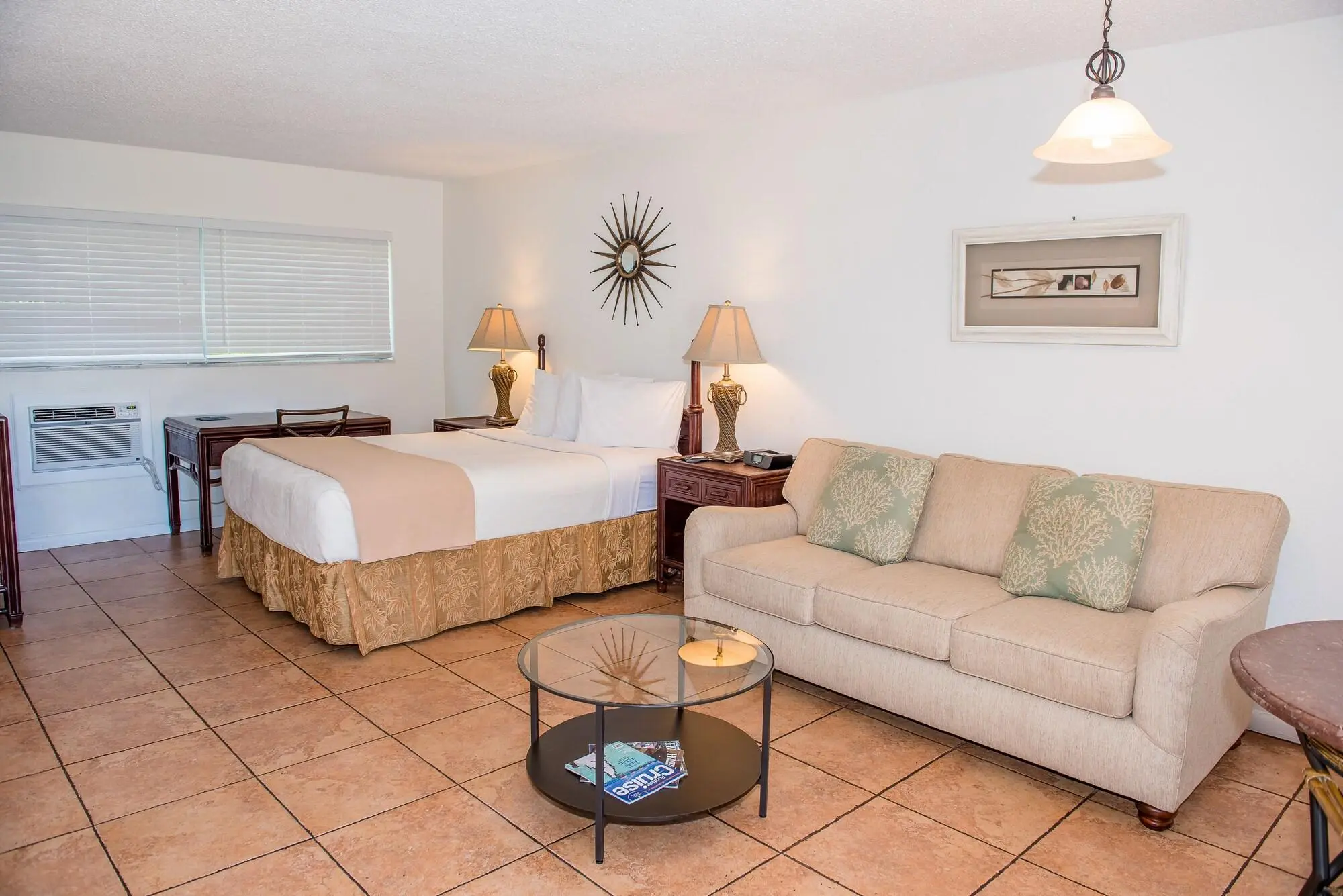 Ocean Lodge, Room