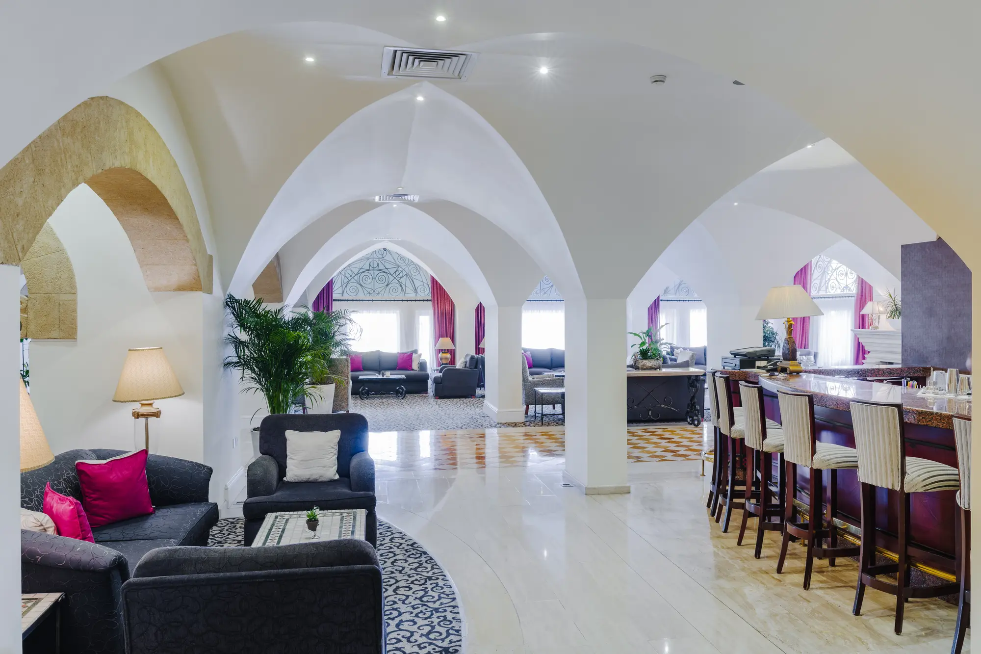 The Arkin Colony Hotel, Lobby