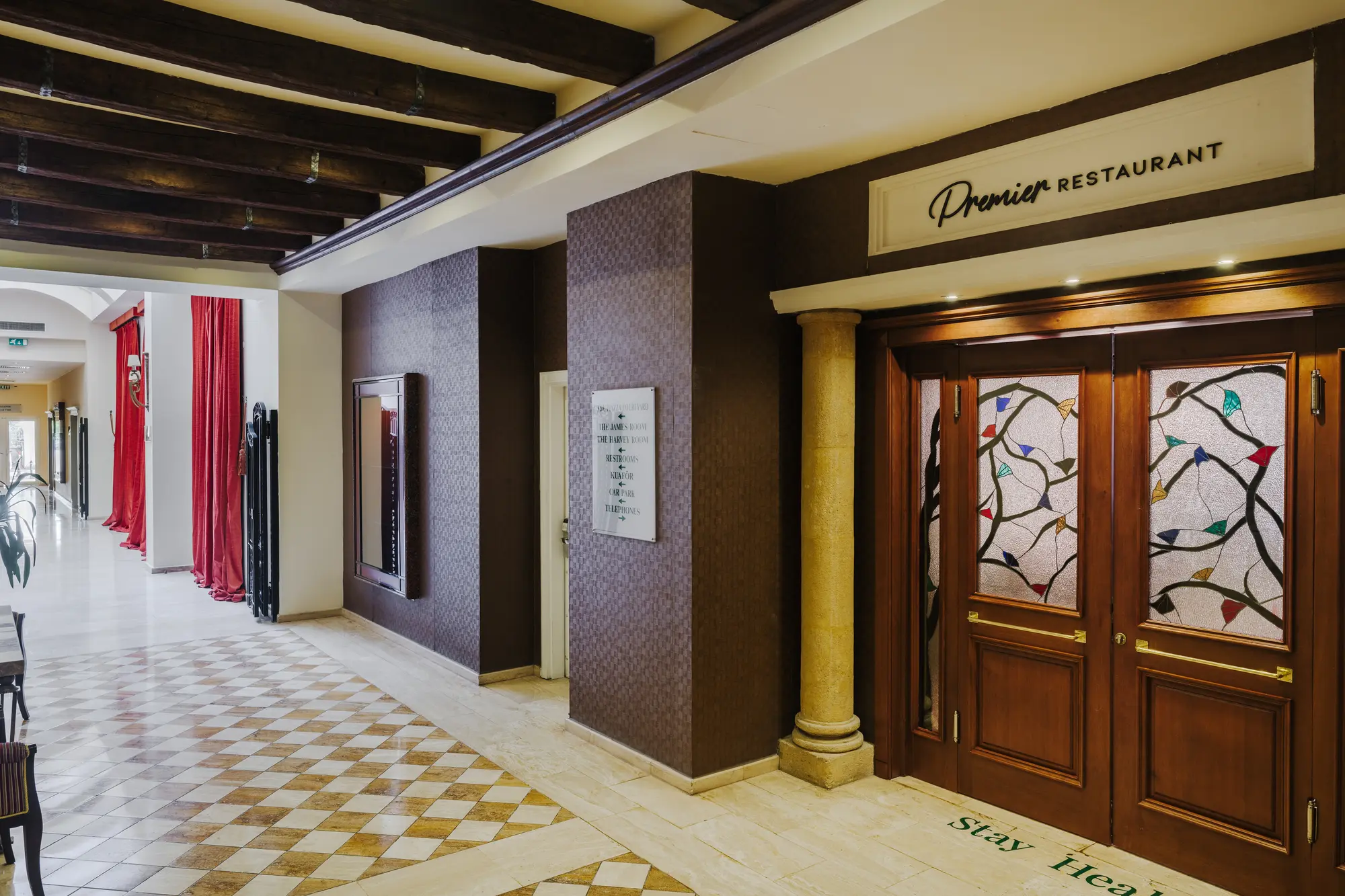 The Arkin Colony Hotel, Restaurant