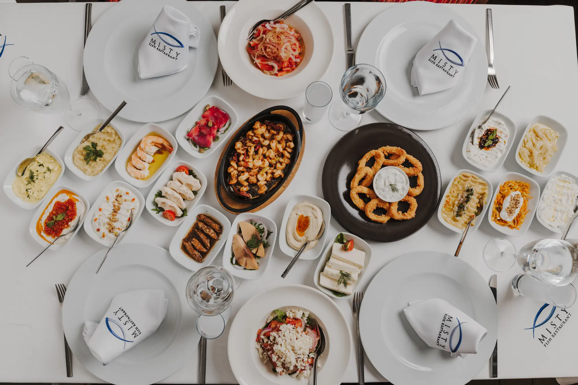 The Arkin Colony Hotel, Restaurant