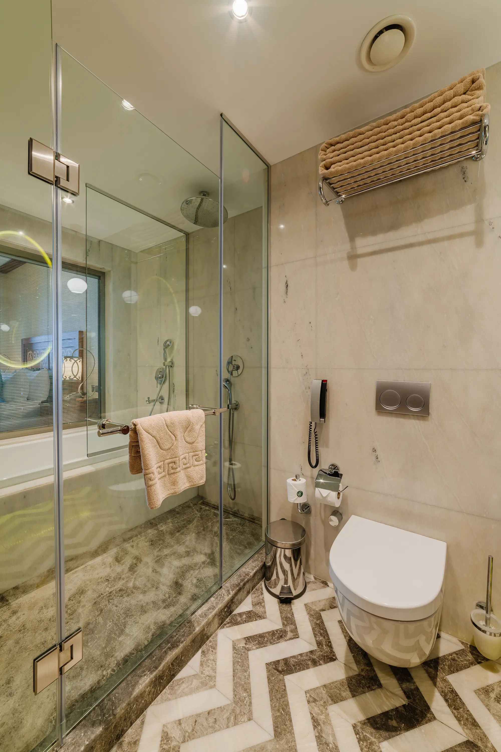The Arkin Colony Hotel, Room