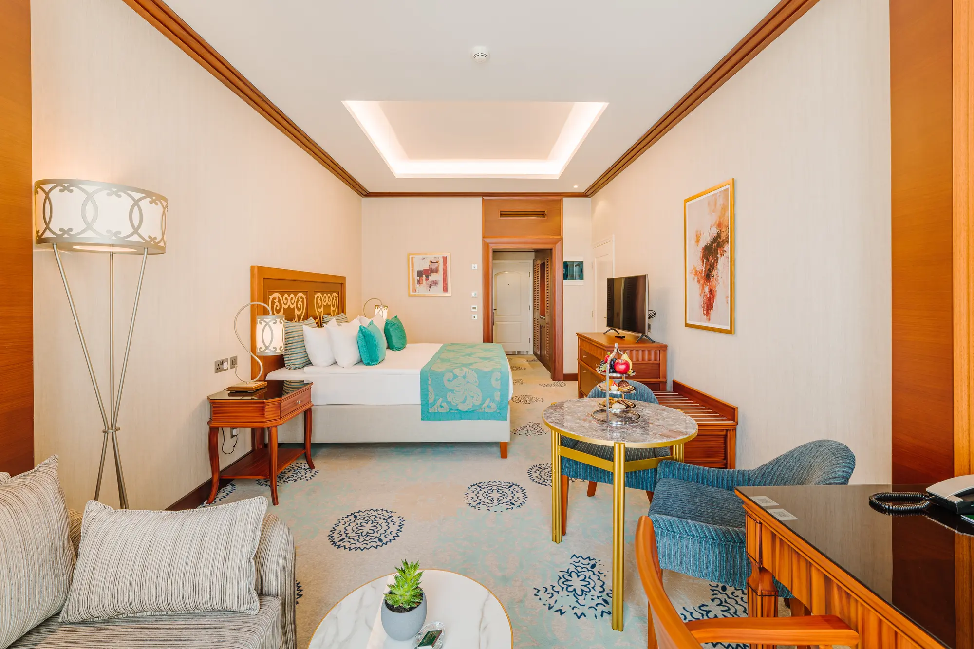 The Arkin Colony Hotel, Room