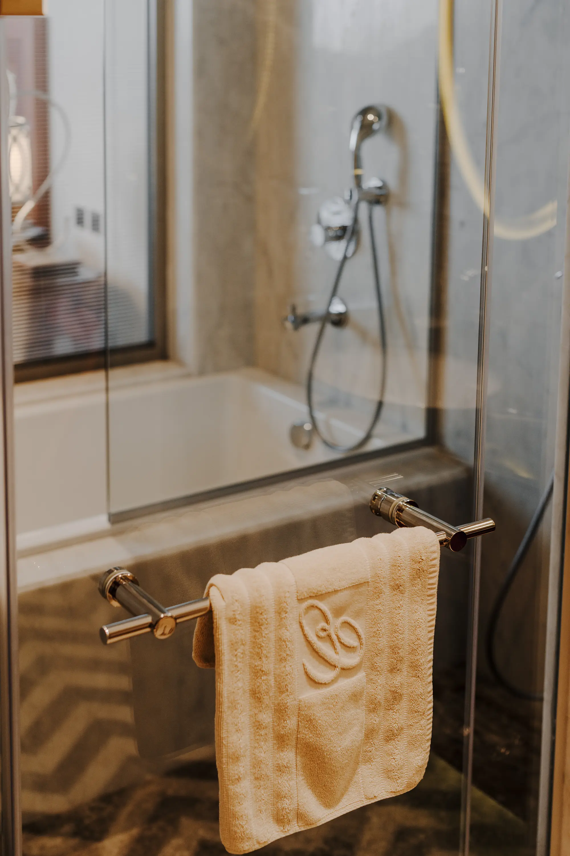 The Arkin Colony Hotel, Room