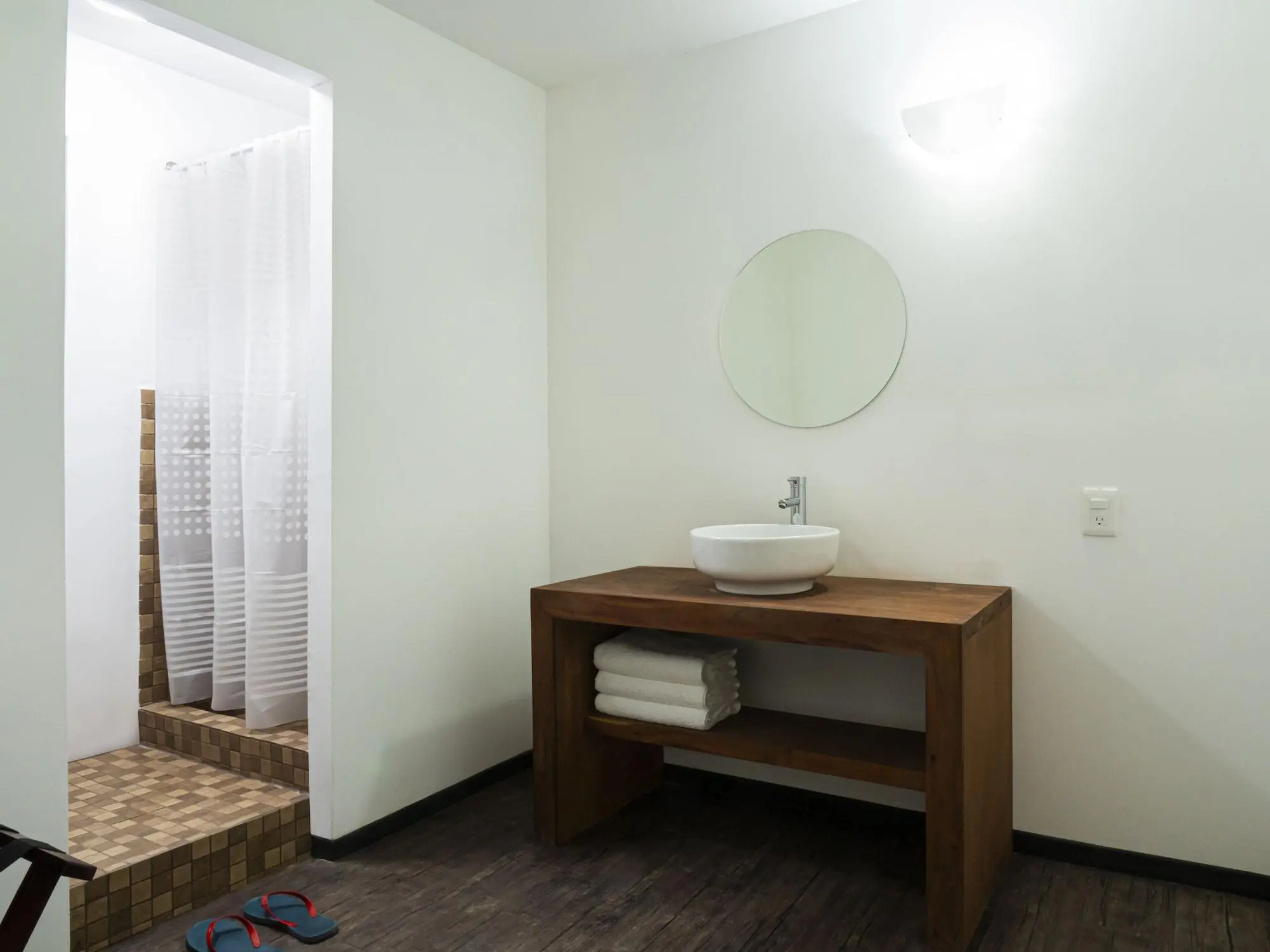 Colorbox Beds and Rooms By Milenium, Room