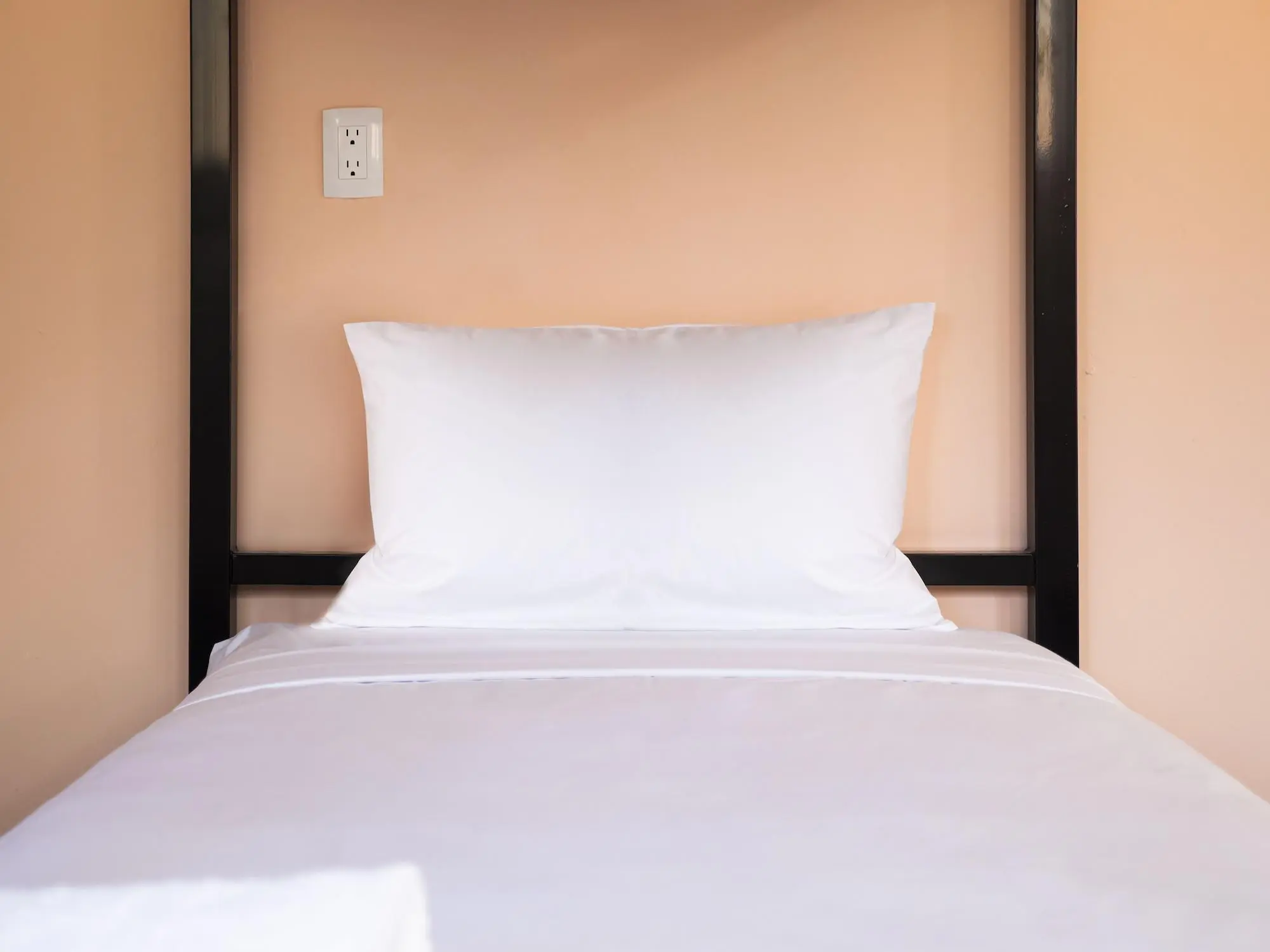 Colorbox Beds and Rooms By Milenium, Room