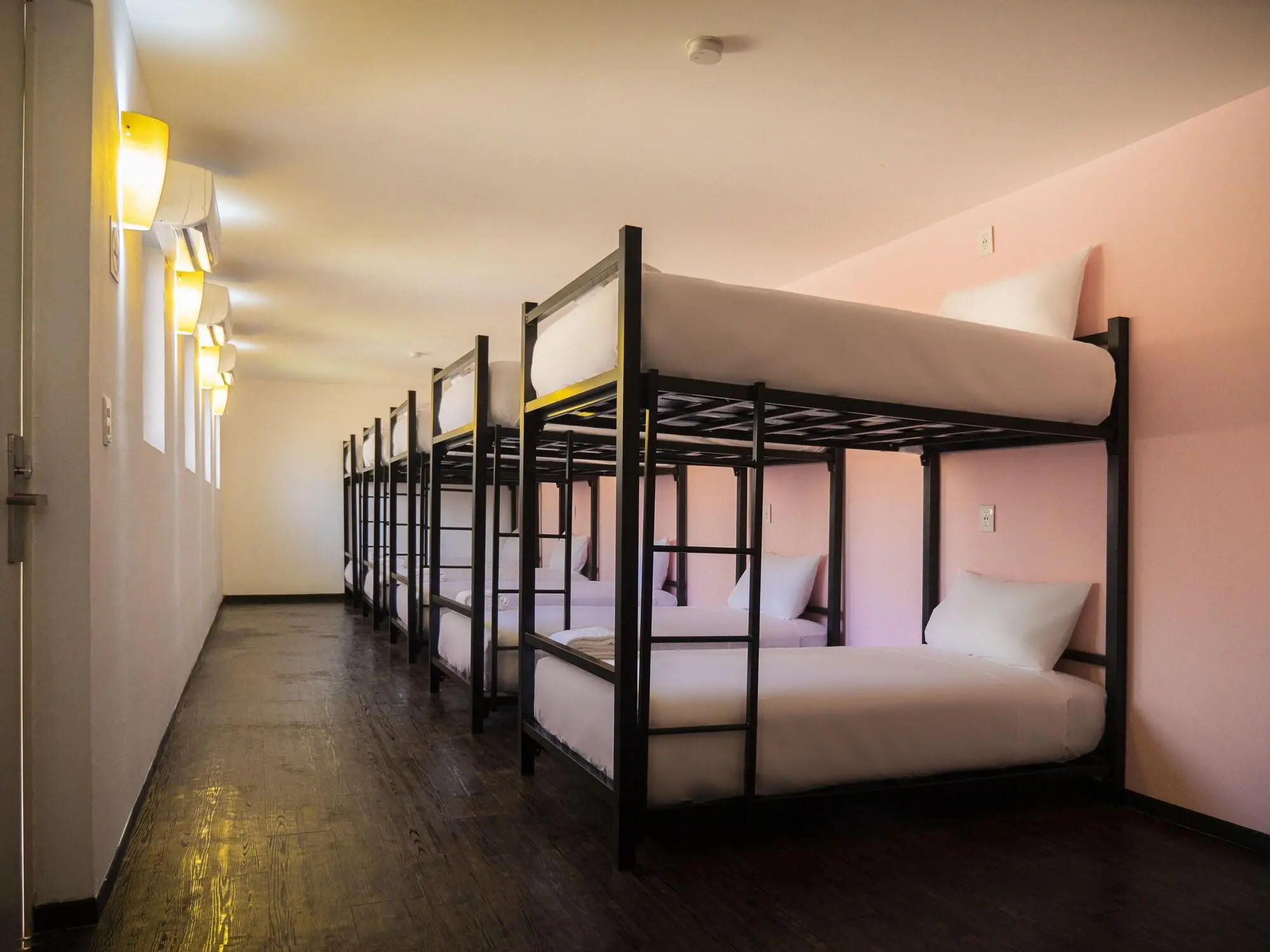 Colorbox Beds and Rooms By Milenium, Room