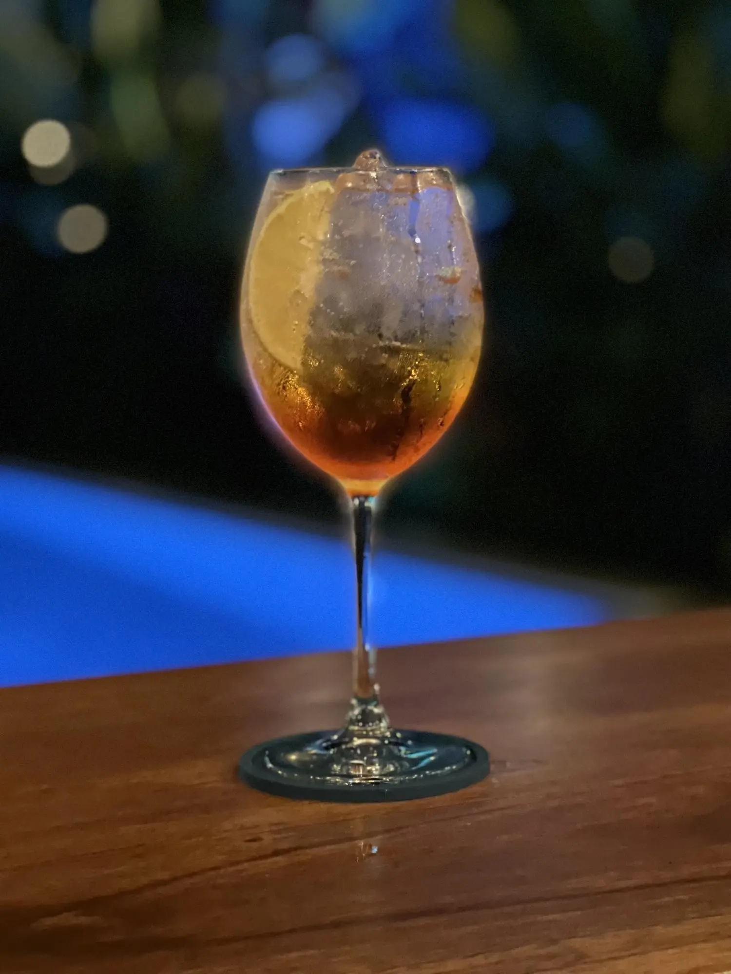 Hotel Naoz, Restaurant