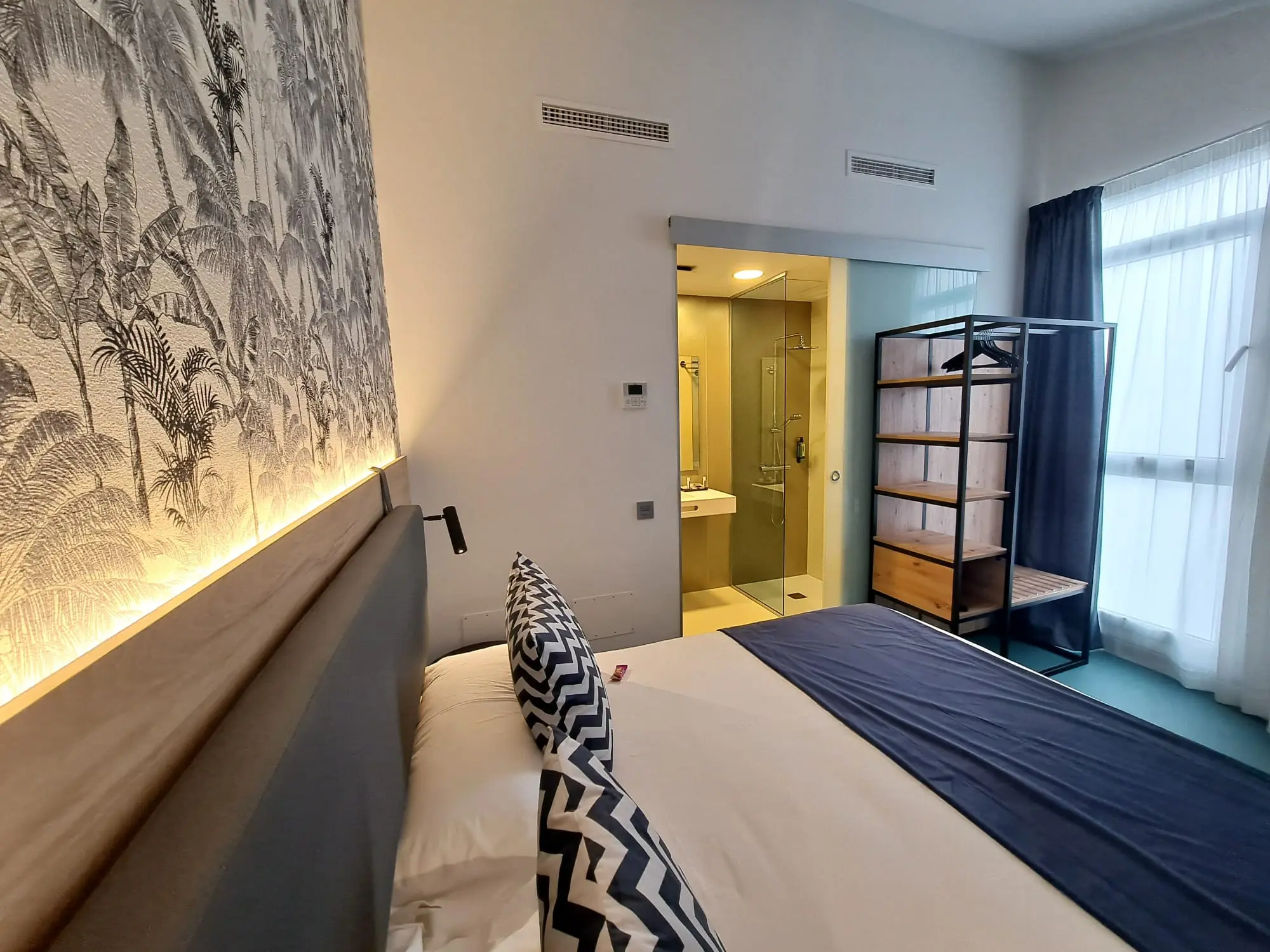 RK Farallon Canteras, Room