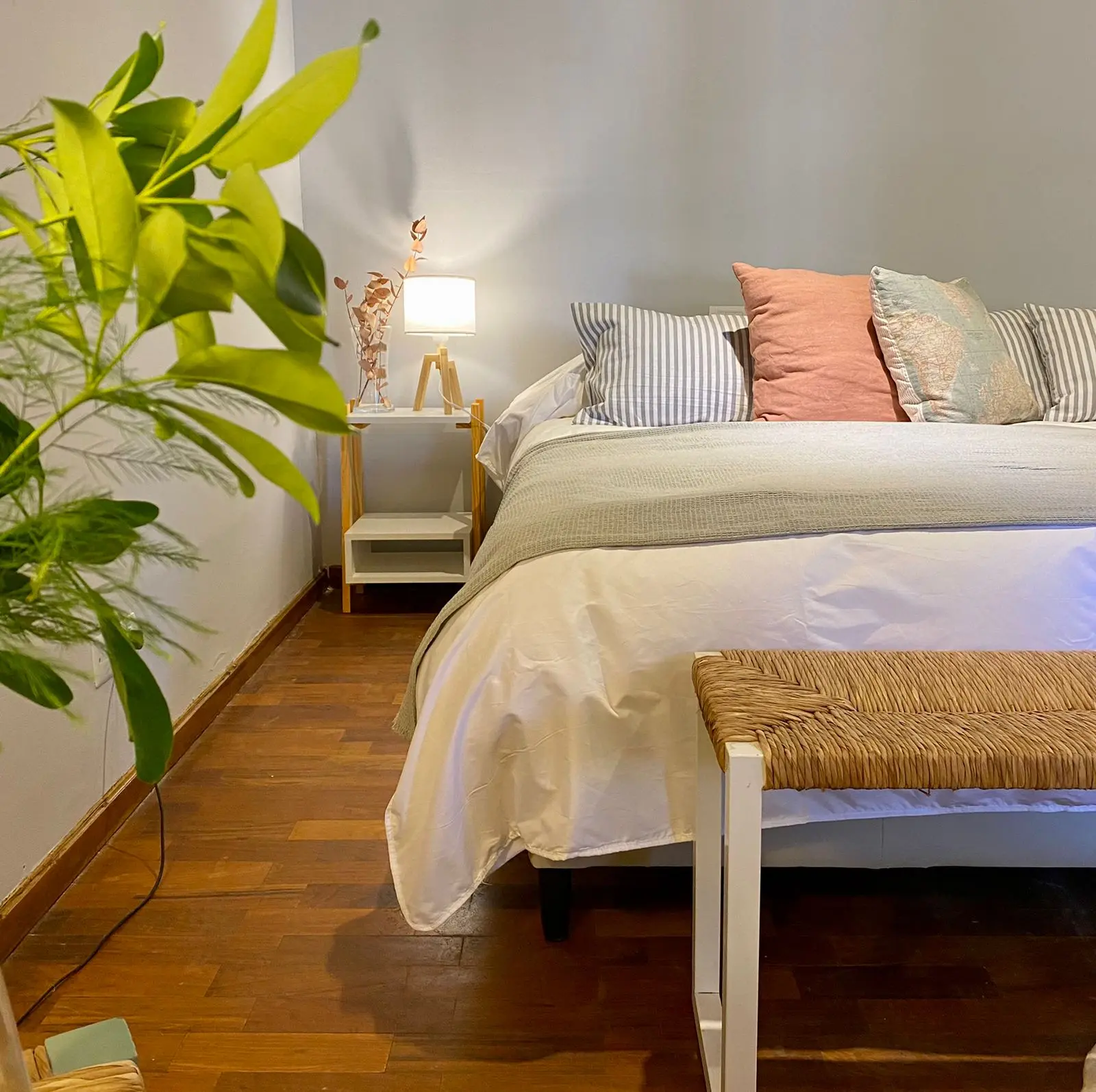 Casa Reconquista, Room
