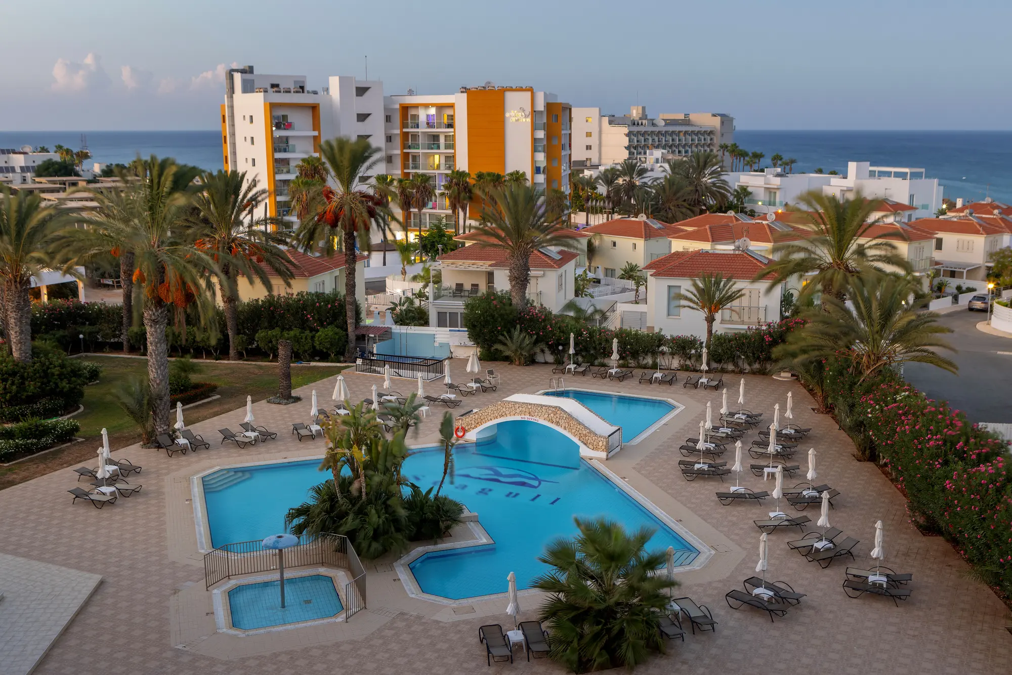 Seagull Hotel Apartments, Pool