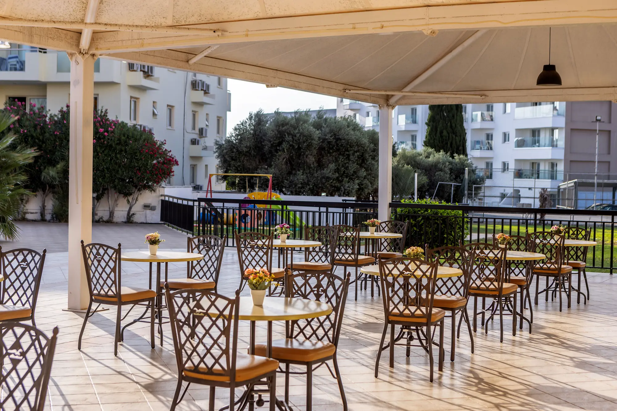 Seagull Hotel Apartments, Restaurant