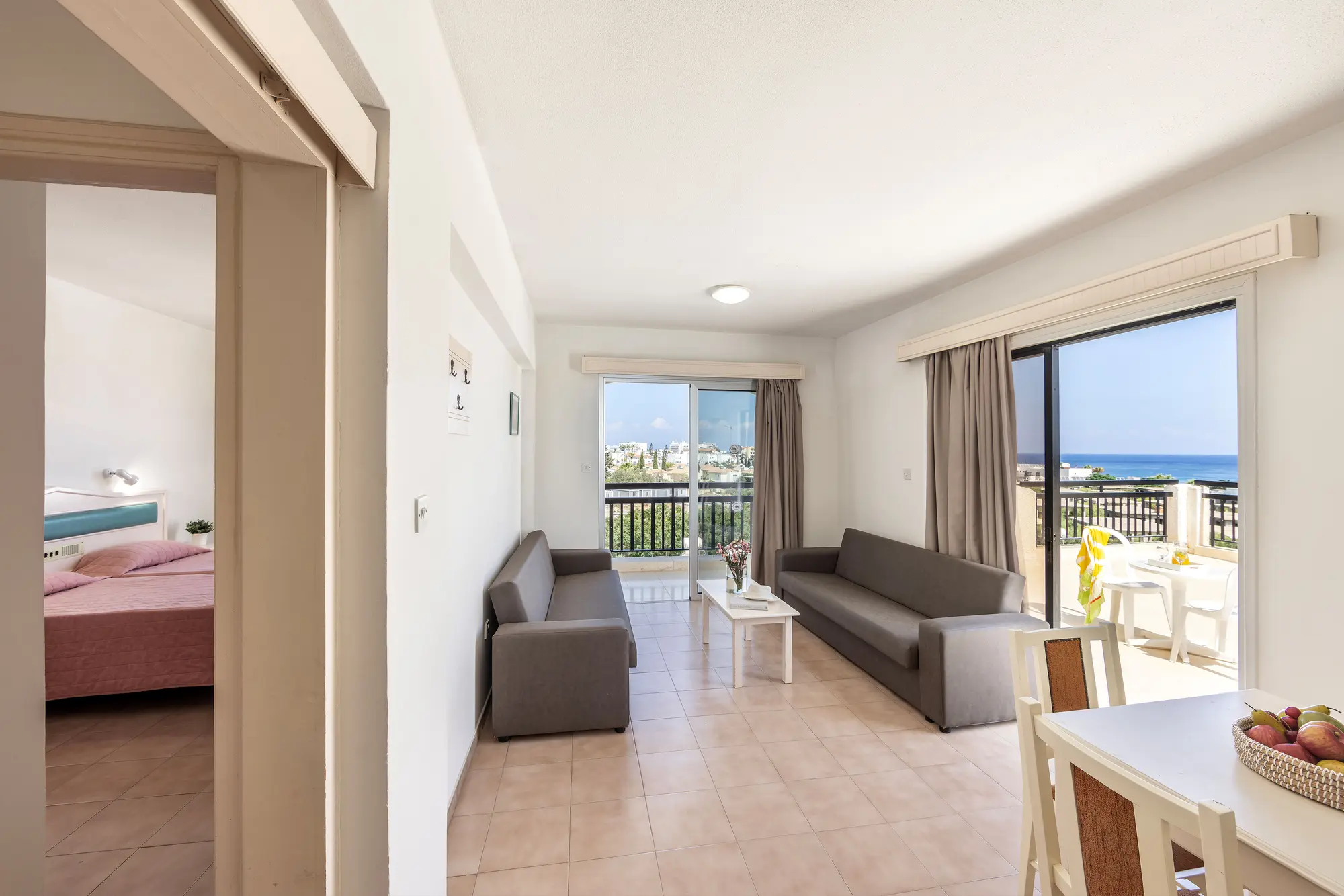 Seagull Hotel Apartments, Room