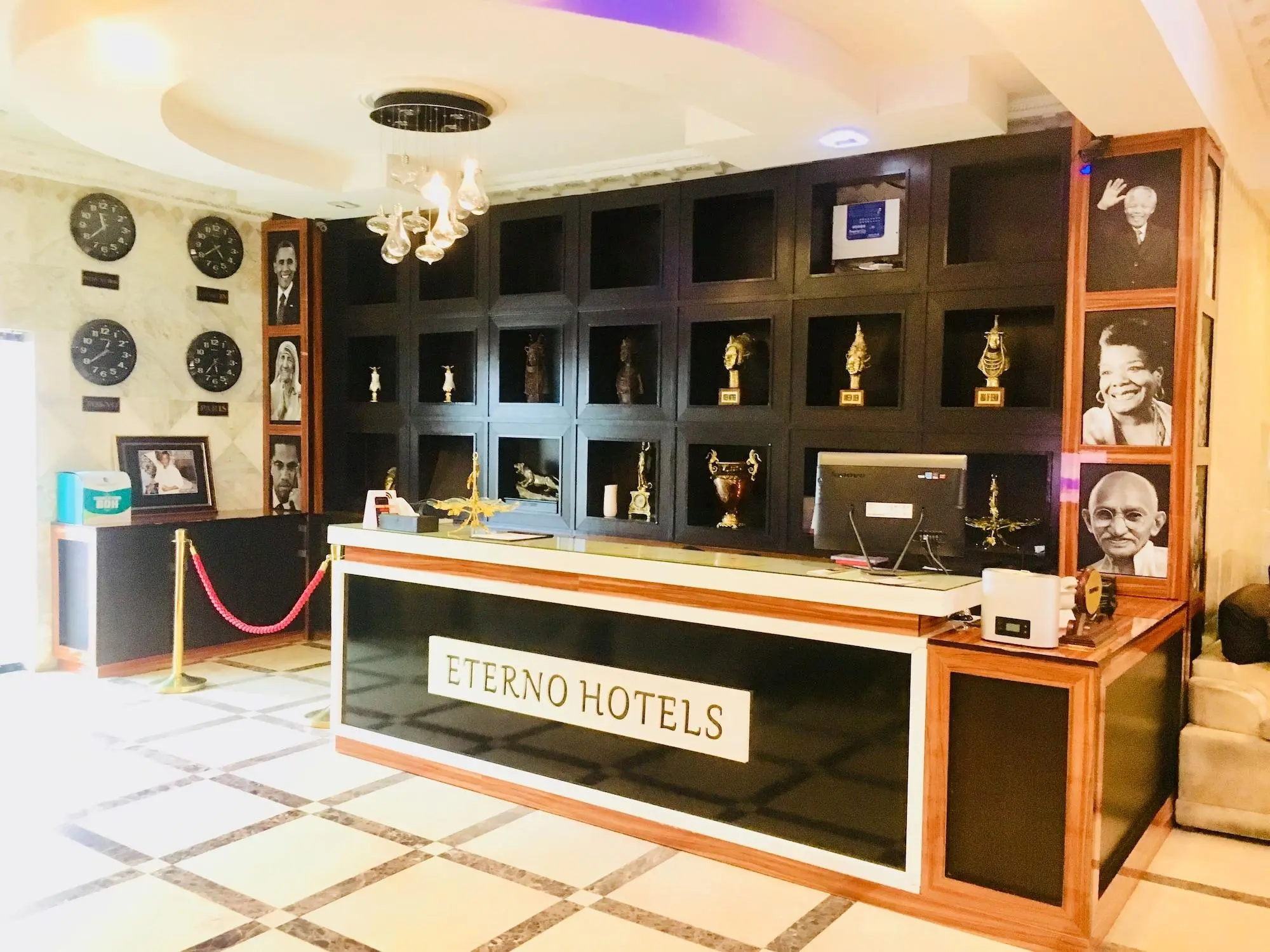 Eterno Hotels Limited, Lobby