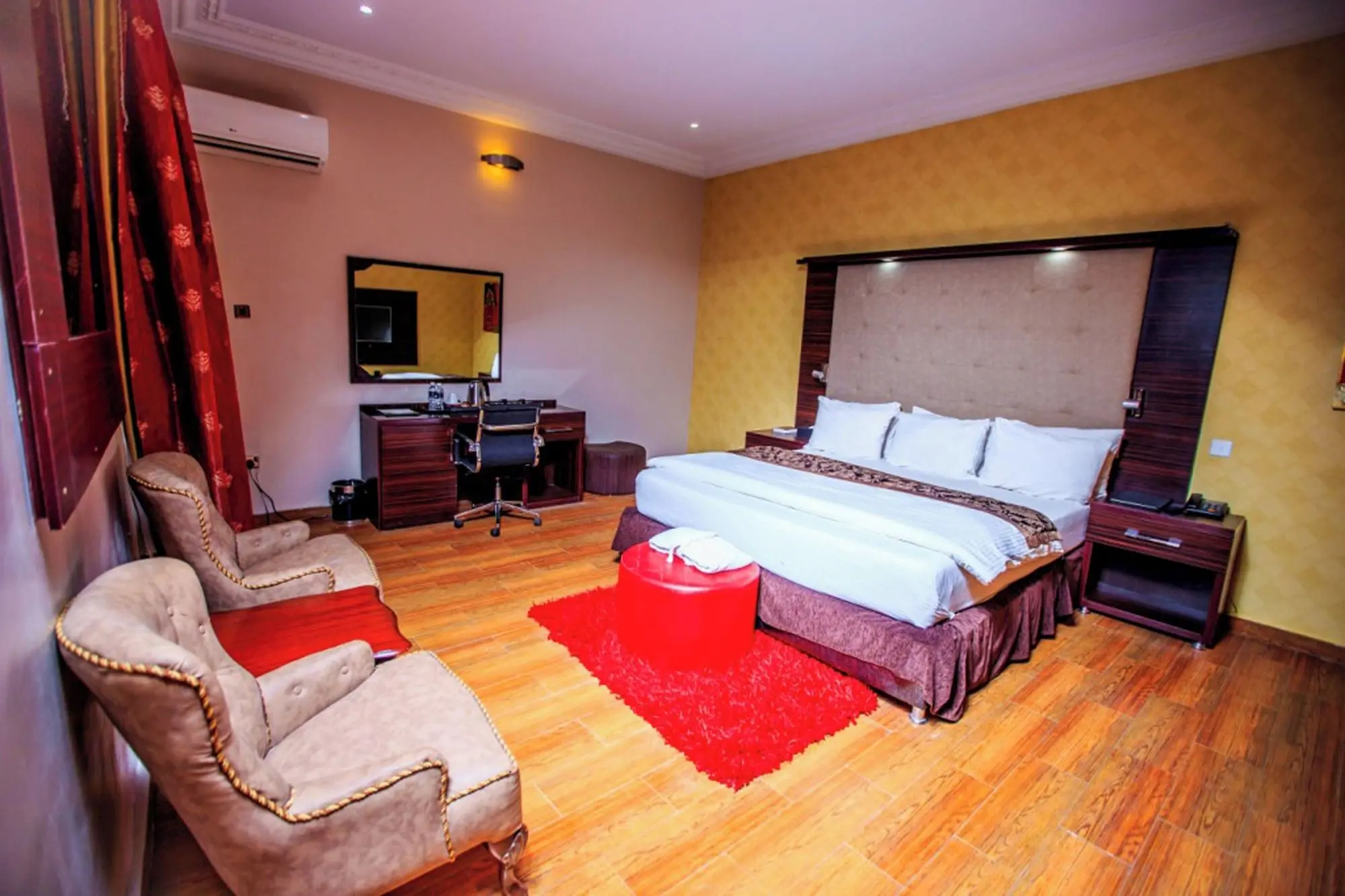 Eterno Hotels Limited, Room
