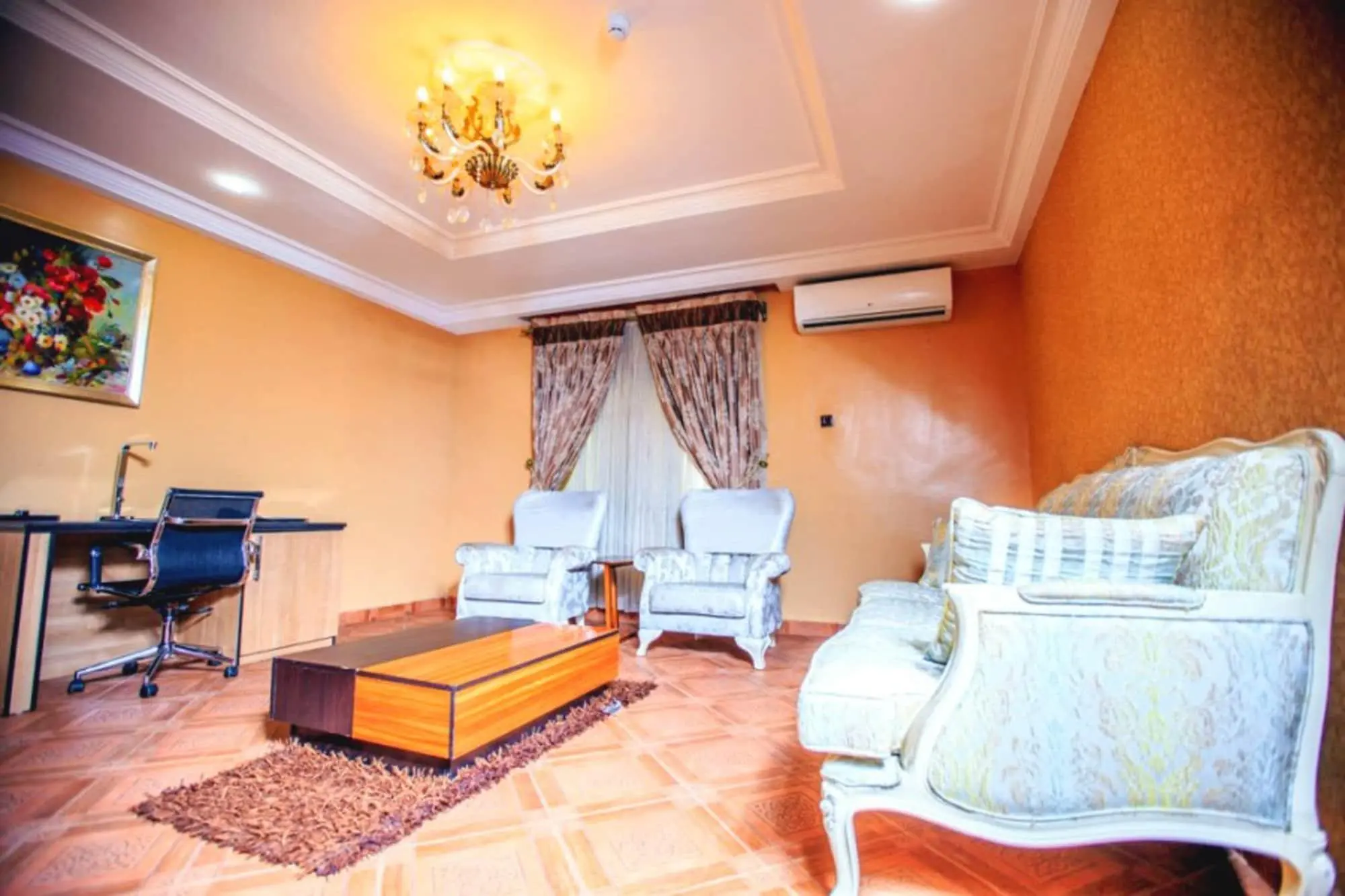 Eterno Hotels Limited, Room