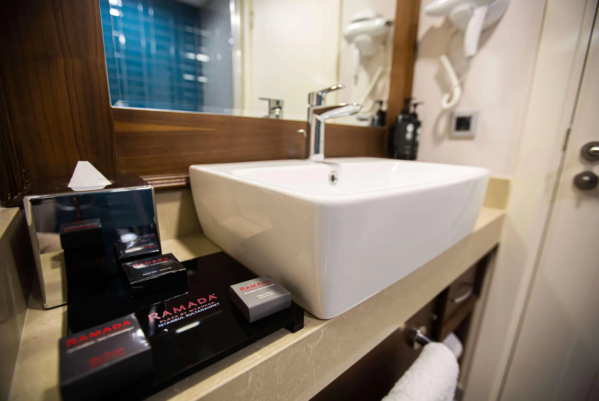Ramada Plaza By Wyndham Istanbul Sultanahmet, Room