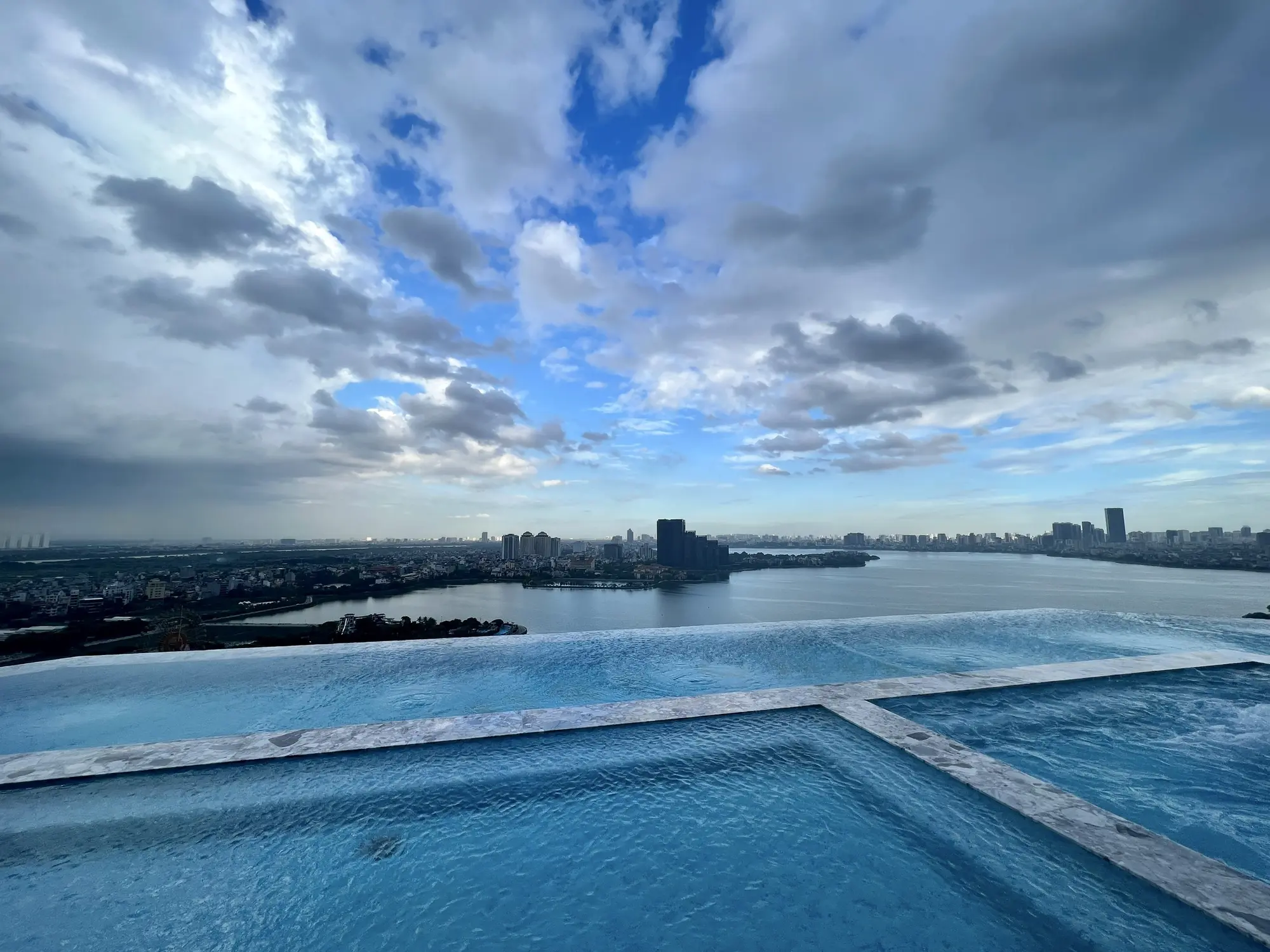 L7 West Lake Hanoi By Lotte, General view
