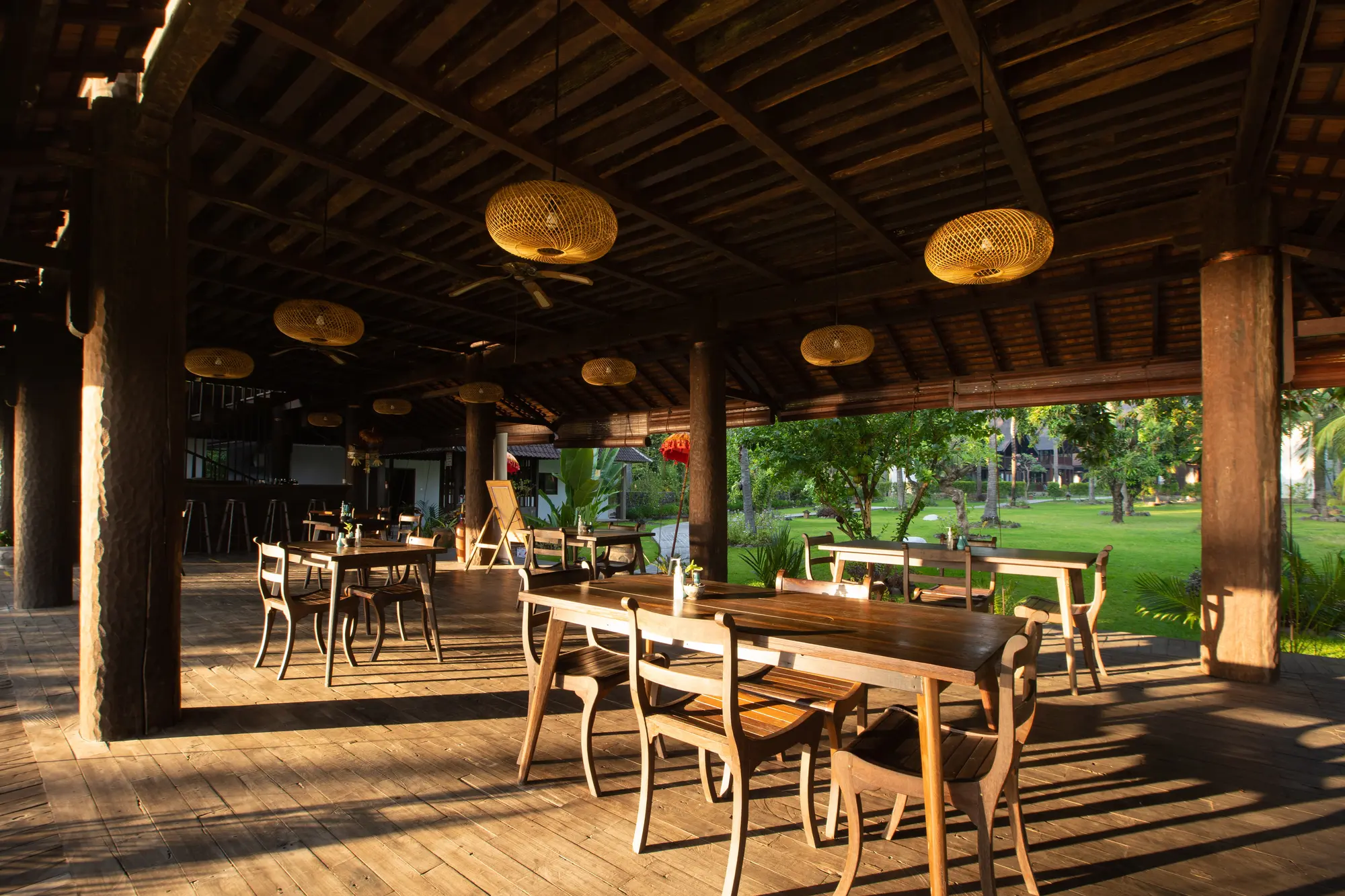 The Kirana Tembok Resort, Restaurant