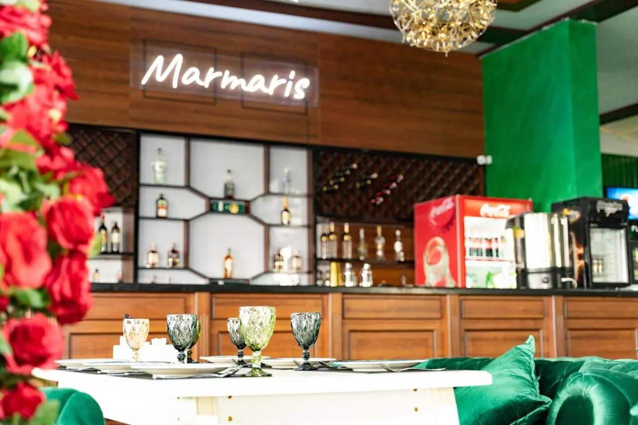 Reikartz Bahor Bukhara, Restaurant