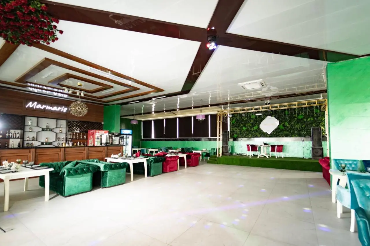 Reikartz Bahor Bukhara, Restaurant