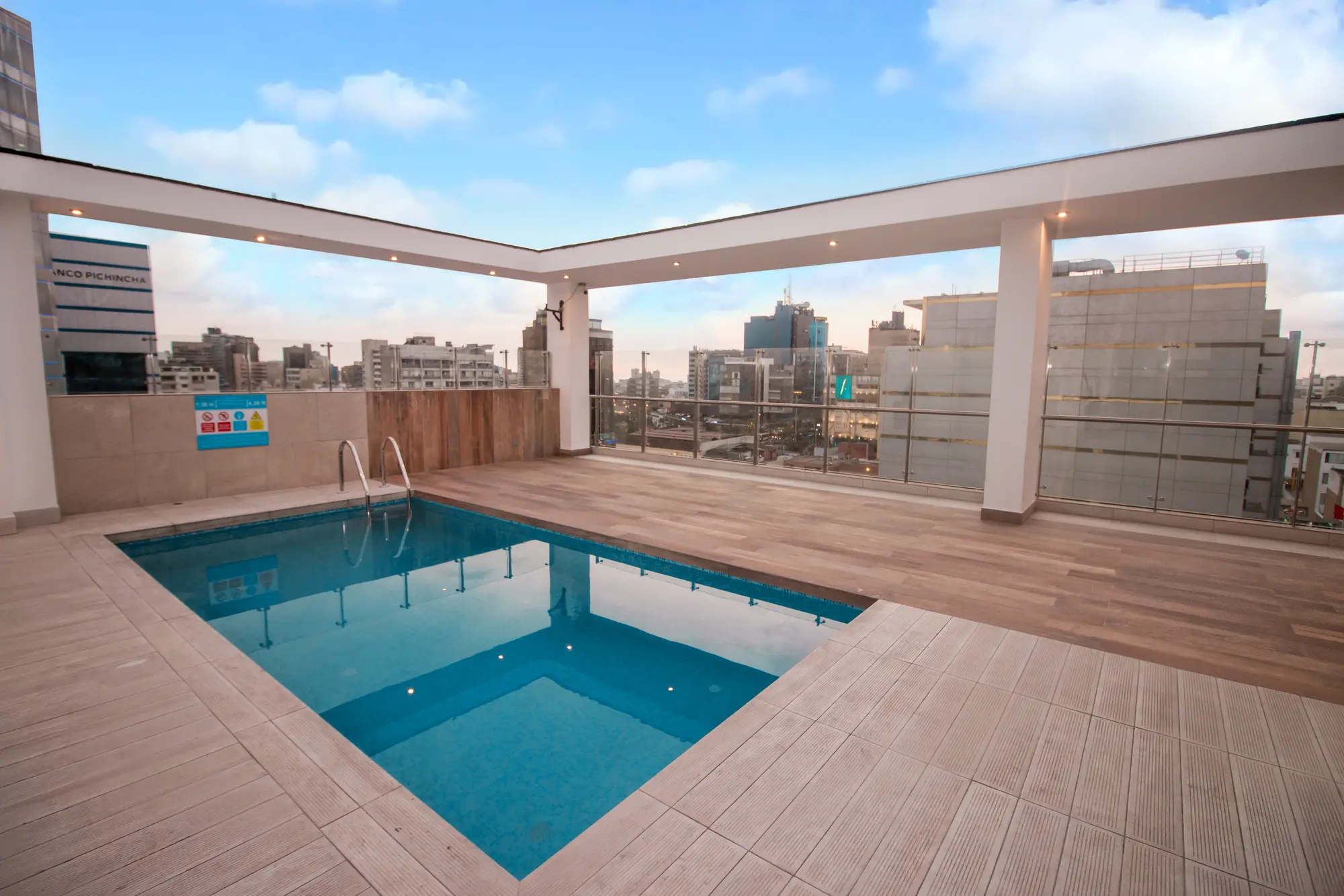 Hotel Britania Crystal, Pool