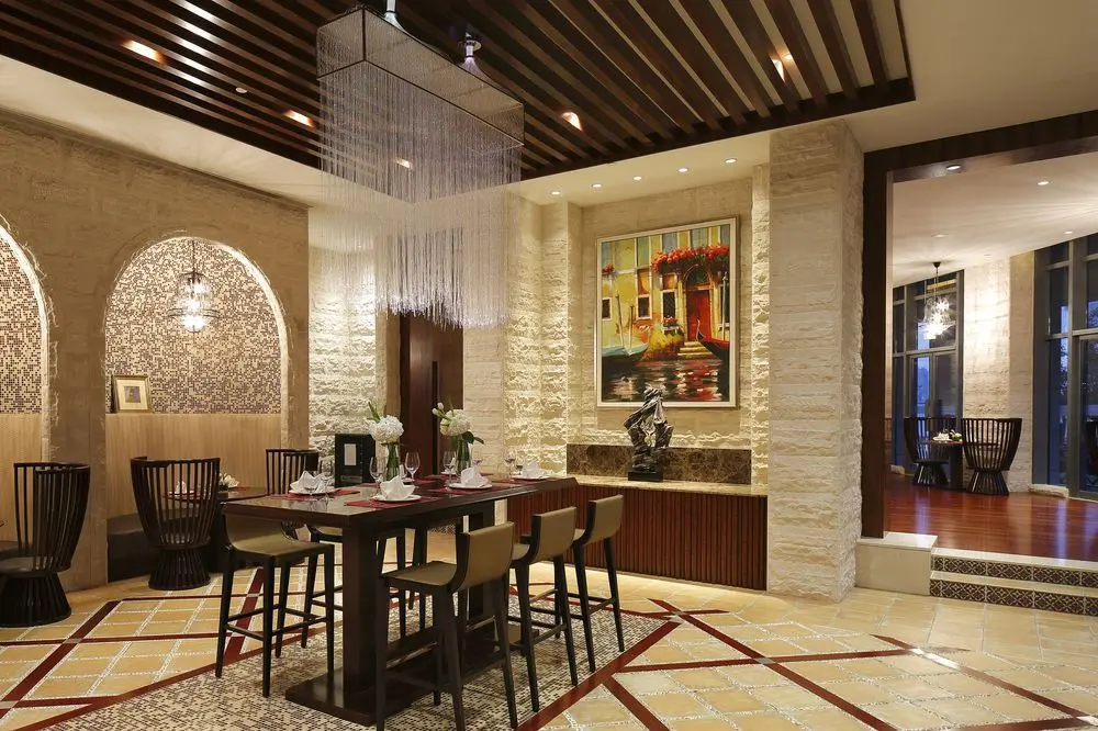 CROWNE PLAZA YANGZHOU, 