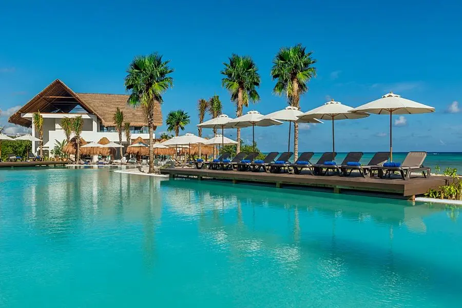 OCEAN RIVIERA PARADISE EDEN, 