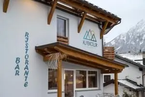 ALPENCOLOR HOTEL TONALE, 