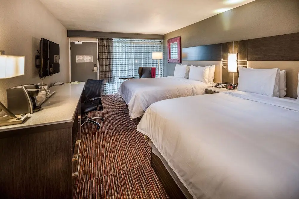 RADISSON HOTEL OAKLAND AIRPORT, 