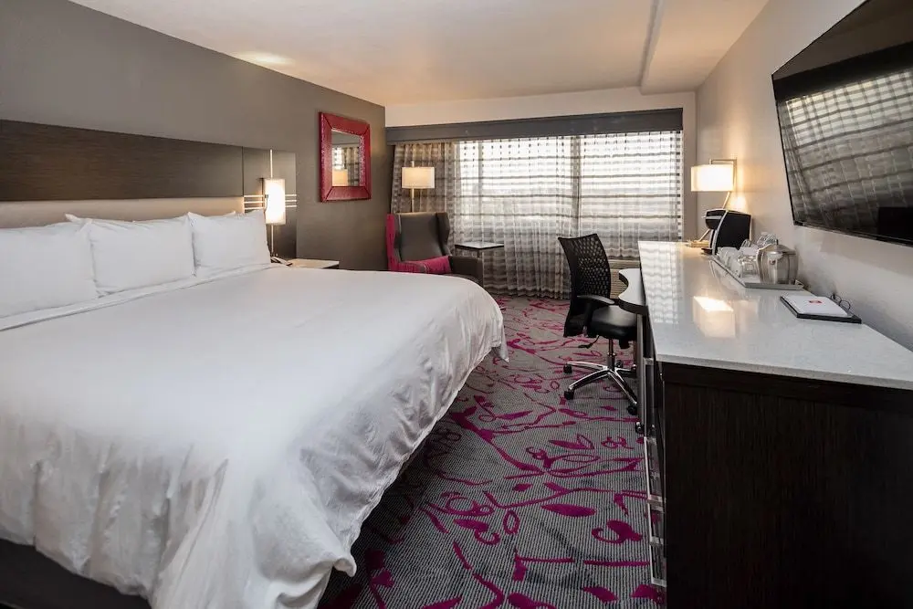 RADISSON HOTEL OAKLAND AIRPORT, 