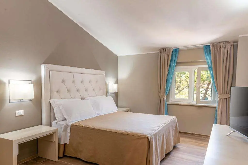 HOTEL VILLA BOLGHERI, 