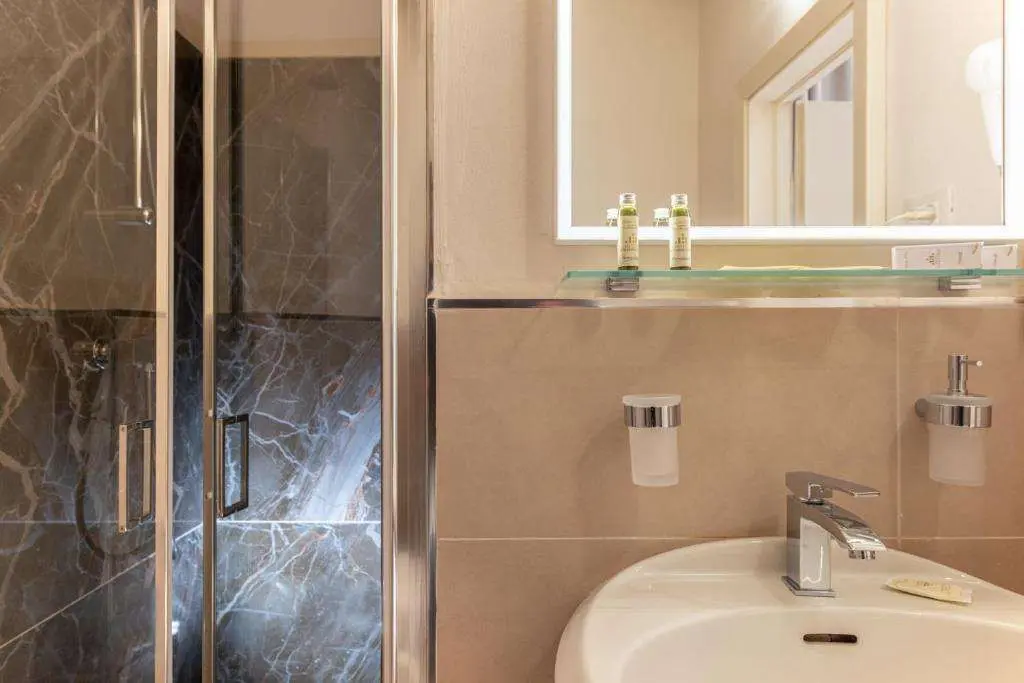 HOTEL VILLA BOLGHERI, 