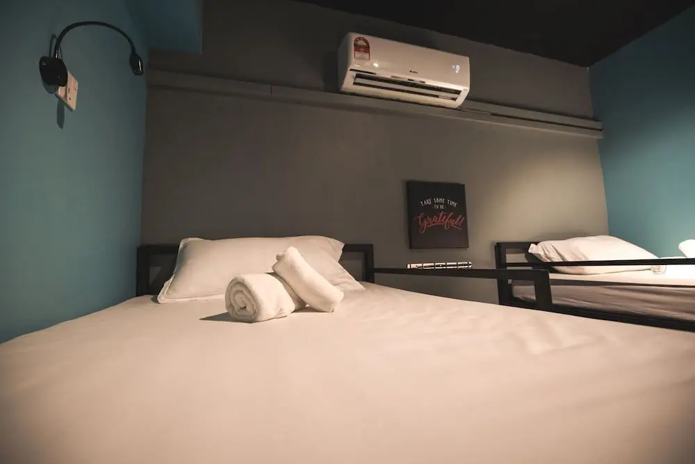 VIBRANT HOSTEL, 