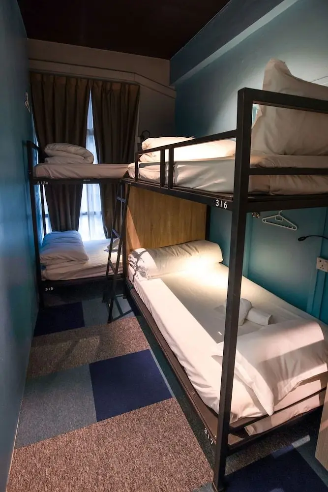VIBRANT HOSTEL, 