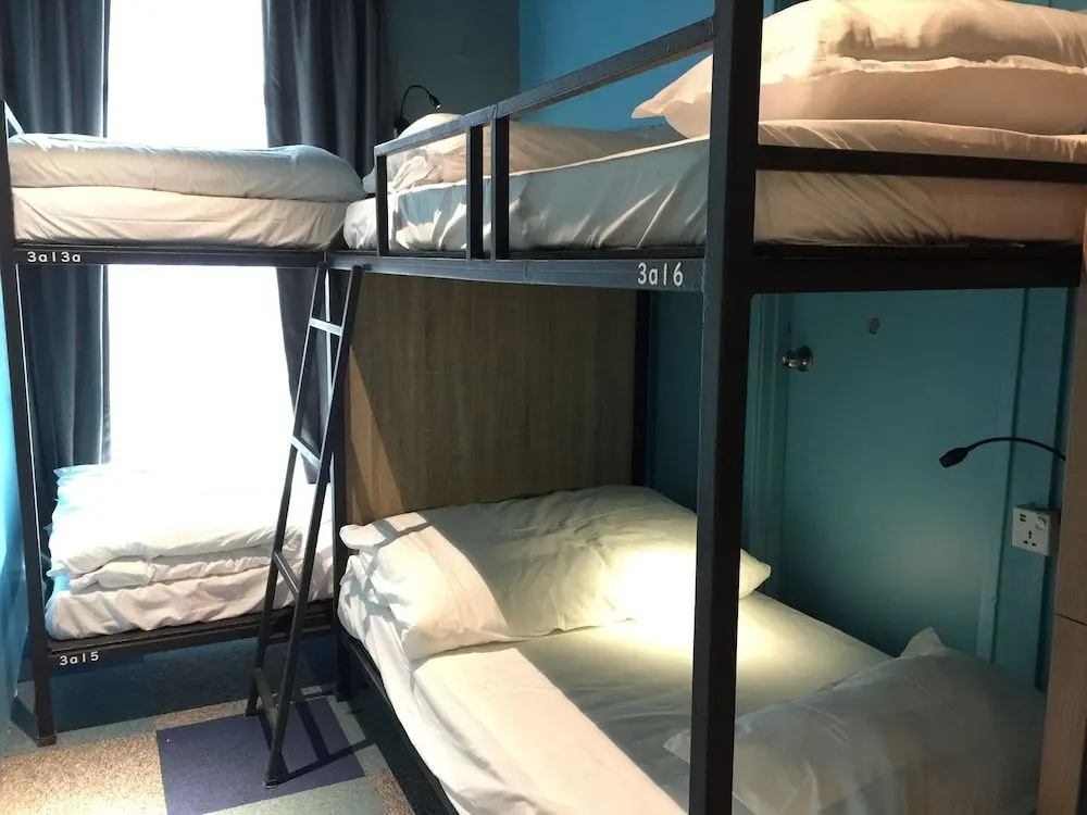 VIBRANT HOSTEL, 