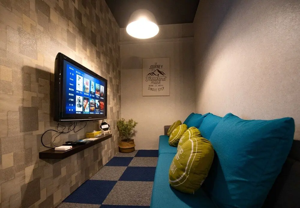 VIBRANT HOSTEL, 