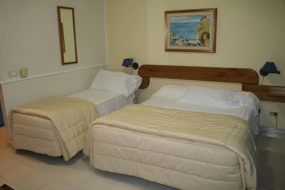 HOTEL MARINELLA, 