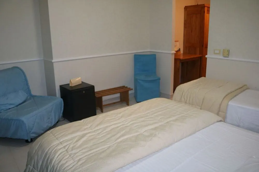 HOTEL MARINELLA, 