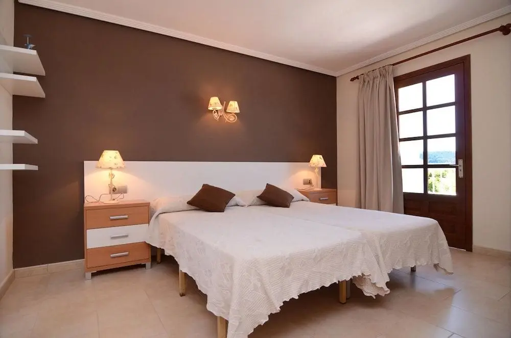 HOSTAL CALA BOIX, 