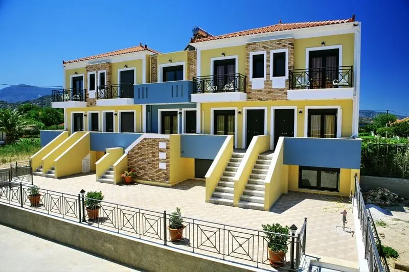 GERA BAY STUDIOS AND APARTMENTS, 