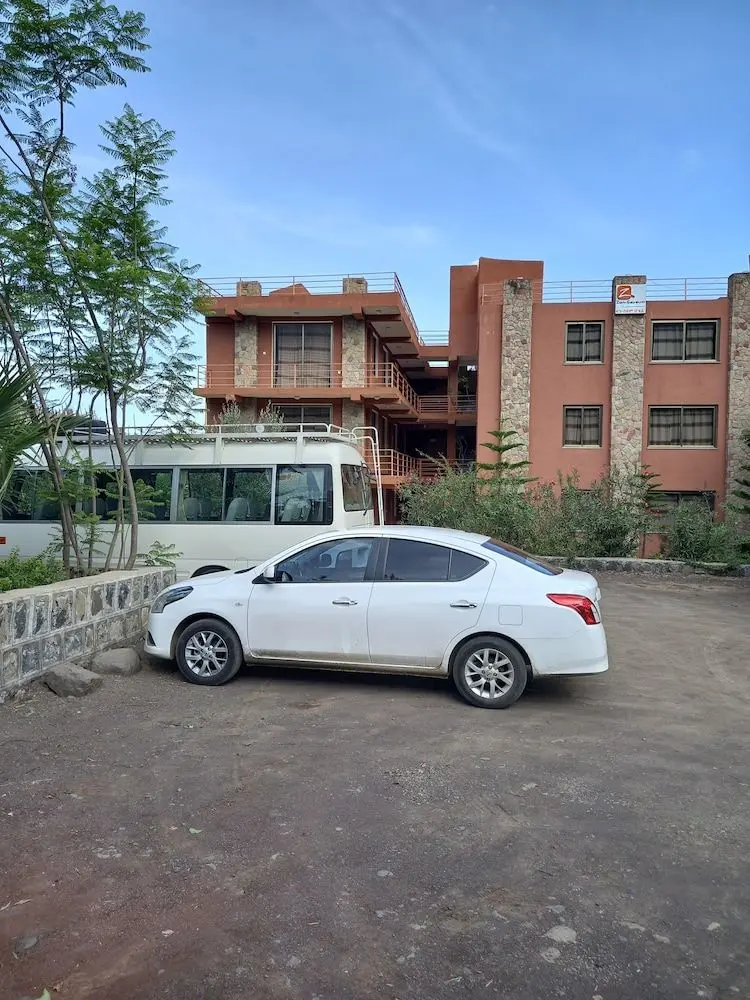 ZAN-SEYOUM HOTEL, 