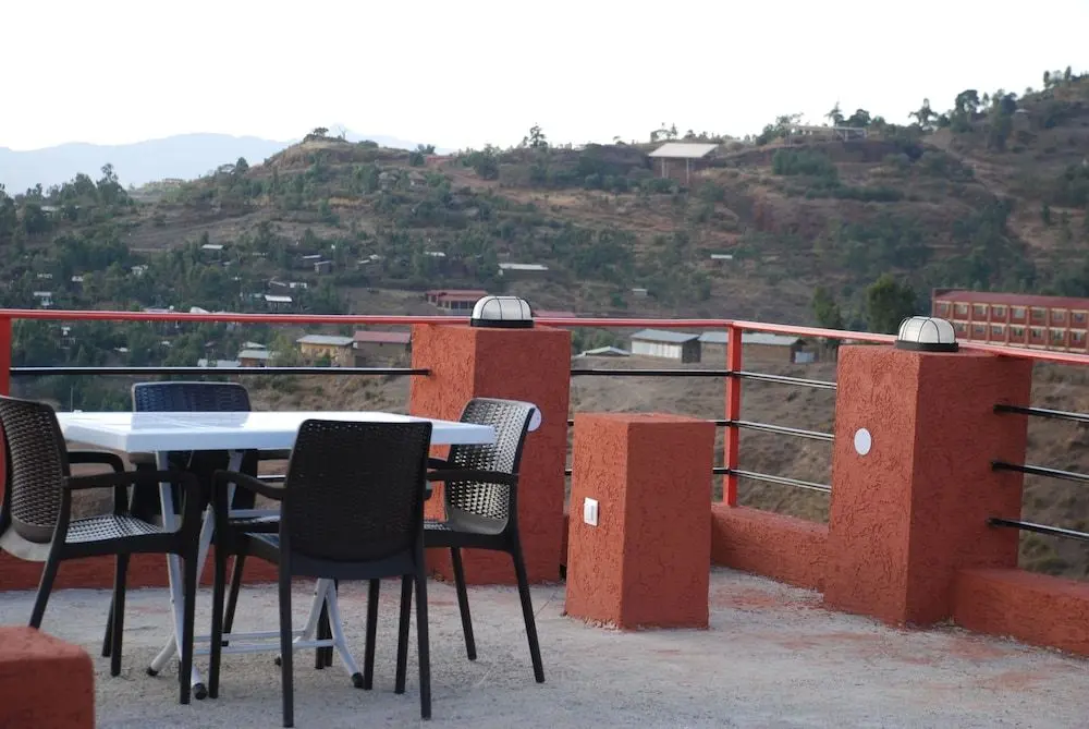 ZAN-SEYOUM HOTEL, 